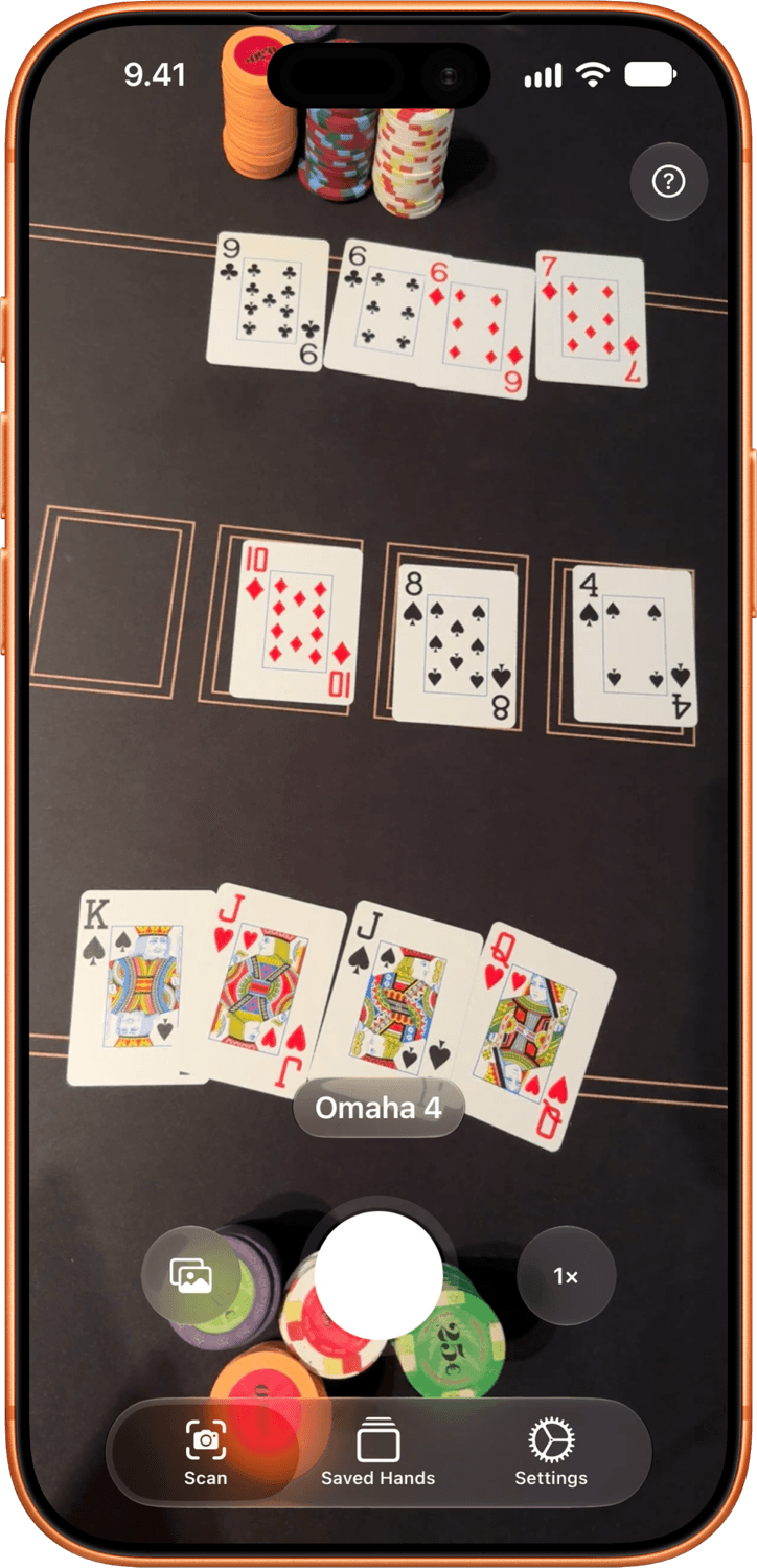 Handsight-Kamera im Modus Omaha 4 mit den Hole Cards zweier Spieler und dem Flop 10♦ 8♠ 4♠